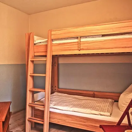 With 3 Bedrooms Baabe